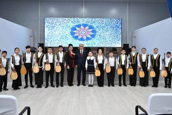 Фотография к новости: Токаев встретился с юными талантами в области Жетісу