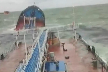 Фотография к новости: При крушении танкеров в Керченском проливе погиб один из моряков