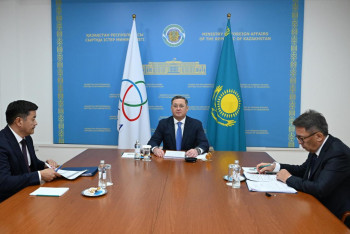 Фотография к новости: Казахстан передал Азербайджану председательство в СВМДА