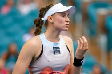 Фотография к новости: Елена Рыбакина проиграла Иге Швёнтек в Абу-Даби