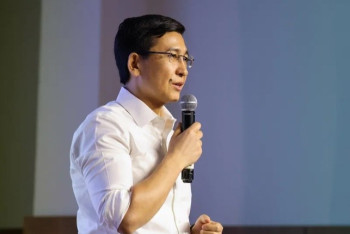 Фотография к новости: Депутат Аймагамбетов высказался о травме учителя при установке ёлки