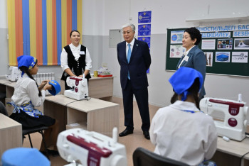 Фотография к новости: 89 педагогов получили госпремии в 2024 году в Казахстане