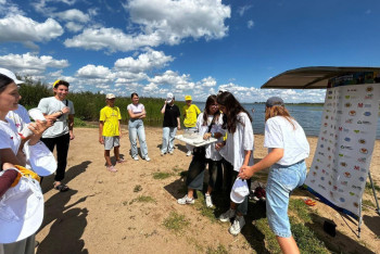 Фотография к новости: Какой вклад эковолонтеры внесли в реализацию республиканской акции "Таза Казахстан"