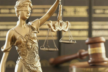 Фотография к новости: Женщину осудили в ВКО за ложное сообщение о теракте