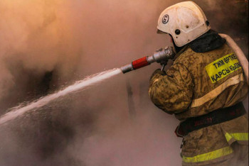 Фотография к новости: Пожар в салоне красоты: в Косшы из горящего дома спасли 47 человек