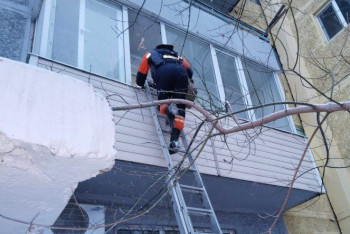 Фотография к новости: Спасатели МЧС Казахстана оказали помощь двум пожилым людям