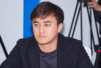 Фотография к новости: Интервью Президента газете "Ана тілі" является ответом на многие вопросы — эксперт