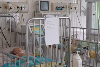 Фотография к новости: Четыре с половиной часа спасали малыша хирурги Акмолинской области