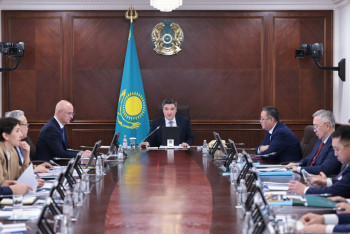 Фотография к новости: Мы должны обеспечить интенсивный экономический рост ― Бектенов