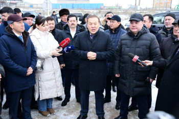 Фотография к новости: Развитие дорожной инфраструктуры в Шымкенте проверили мажилисмены