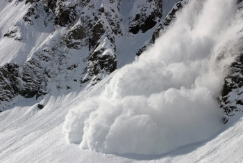 Фотография к новости: Более 2 тысяч кубометров лавин сошло в ВКО