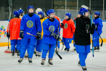 Фотография к новости: Кто поедет от Казахстана на юниорский Чемпионат мира по хоккею среди девушек