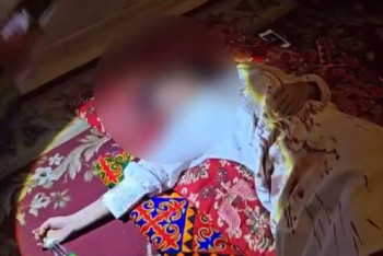 Фотография к новости: Вскрыла вены и заперлась в квартире: алматинские полицейские спасли жизнь девушке