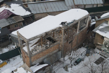 Фотография к новости: Незаконно возведенный объект сносят в Алматы