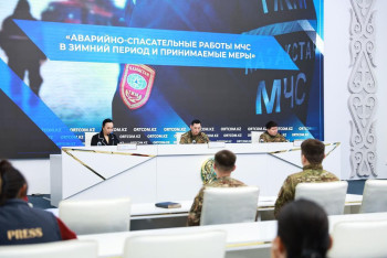 Фотография к новости: Более тысячи человек спасли сотрудники МЧС этой зимой