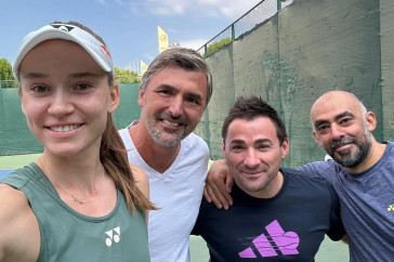 Фотография к новости: Елена Рыбакина прекратила сотрудничество с именитым тренером