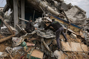 Фотография к новости: 212 тел извлекли из-под завалов в секторе Газа