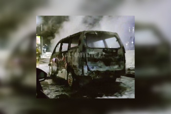 Фотография к новости: Автомобиль сгорел на дороге в Алматы