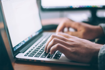 Фотография к новости: Налоговая реформа не про повышение НДС, а про поддержку бизнеса - Жумангарин