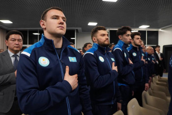 Фотография к новости: Казахстанских атлетов торжественно проводили на IX Зимние Азиатские игры