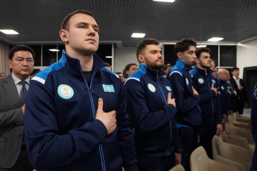 Фотография к новости: Казахстанских атлетов торжественно проводили на IX Зимние Азиатские игры