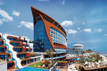 Фотография к новости: 50 отелей закрыли в Анталье