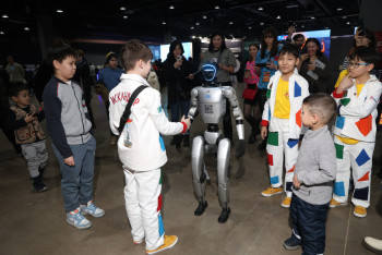 Фотография к новости: Digital Almaty 2025: Казахстан на пороге цифровой революции