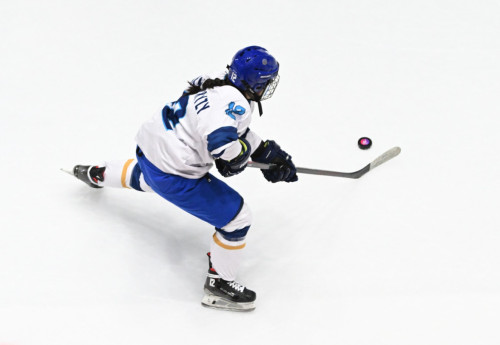 Фотография к новости: Казахстанские хоккеистки одержали вторую победу на Азиаде