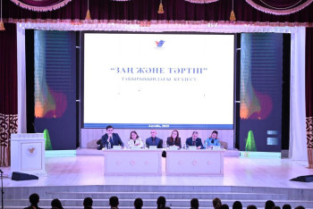 Фотография к новости: Как стать гражданином с высокой правовой культурой: встреча студентов с экспертами в Актобе