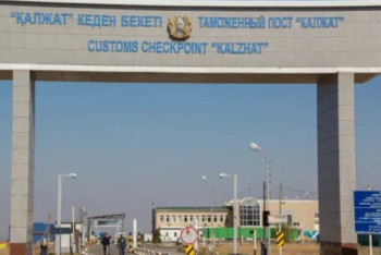 Фотография к новости: Предложено расширить сеть пунктов пропуска на границе Казахстана с Китаем