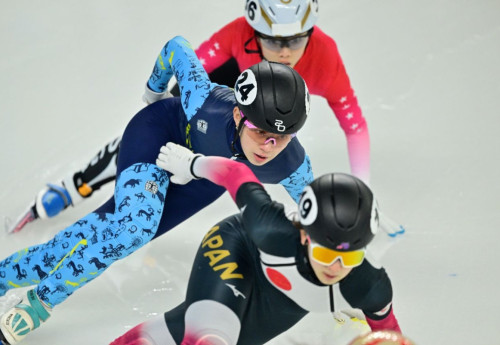 Фотография к новости: Женская сборная Казахстана по шорт-треку завоевала ещё одно серебро Азиады