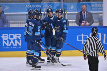 Фотография к новости: Азиада-2025: сборная Казахстана по хоккею обыграла Южную Корею