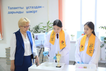 Фотография к новости: "Таза Казахстан": Из переработанных бытовых отходов создают новые изделия