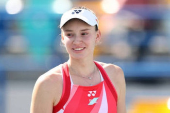 Фотография к новости: Елена Рыбакина взлетела в чемпионской гонке WTA