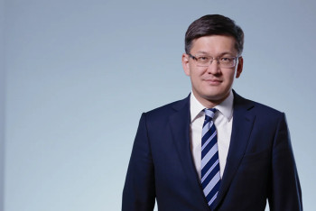 Фотография к новости: Постепенное повышение НДС – разумный путь: Дармен Садвакасов высказался о налоговой реформе