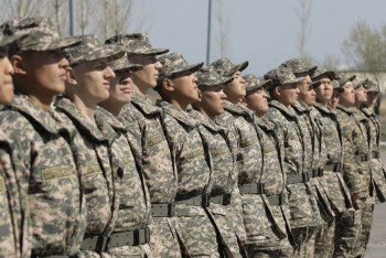 Фотография к новости: Замминистра обороны получил выговор за суициды в казахстанской армии