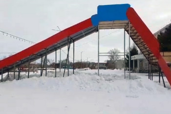 Фотография к новости: Рабочий погиб при демонтаже новогодней горки в Костанайской области