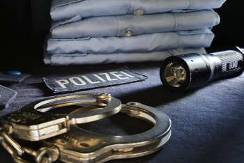 Фотография к новости: Алматинских полицейских осудили за пытки задержанного