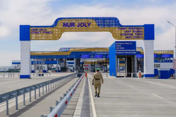 Фотография к новости: У казахстанца конфисковали 37 тысяч долларов, собранные на покупку авто в Китае