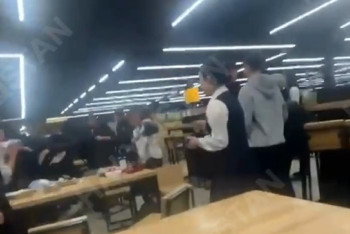 Фотография к новости: Ученики нескольких школ устроили массовую драку в ТРЦ Алматы