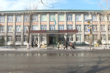 Фотография к новости: Директора школы уволили после избиения ребёнка подростками в Семее