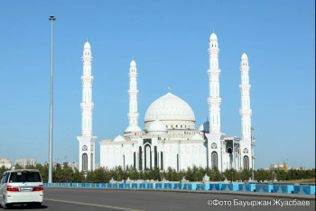 Фотография к новости: Рамазан-2025: где можно получить круглосуточную информацию о посте