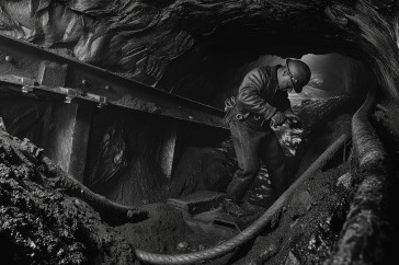 Фотография к новости: Гибель рабочих на производствах: юрист рассказал о правах работников