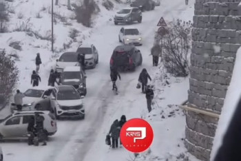 Фотография к новости: Шесть автомобилей столкнулись в Алматы из-за гололеда