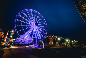 Фотография к новости: На колесе обозрения в Астане покажут лица вандалов