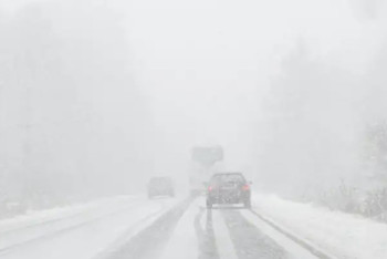 Фотография к новости: Более 20 человек вызволили из снежного плена казахстанские спасатели за ночь