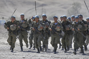 Фотография к новости: Весенний призыв: казахстанские новобранцы получат шанс на карьеру и льготы
