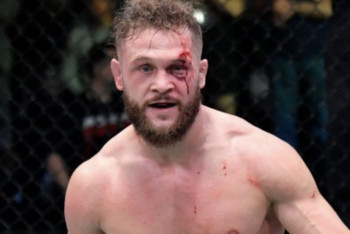 Фотография к новости: Судьи решили судьбу громкого реванша уроженца Казахстана в UFC