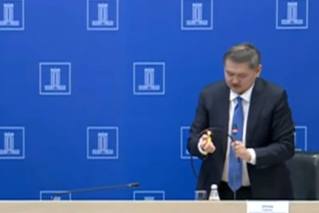 Фотография к новости: Министр науки Казахстана поджег кабель в Правительстве