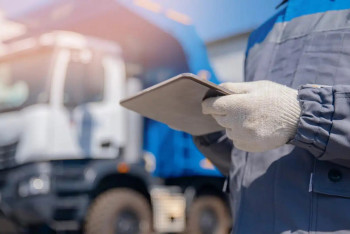 Фотография к новости: С жителей СКО незаконно брали деньги за вывоз мусора